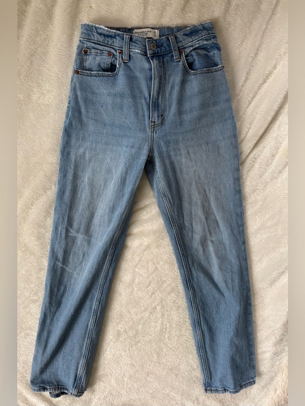 Women’s Abercrombie and Fitch Ankle Straight Ultra High Rise